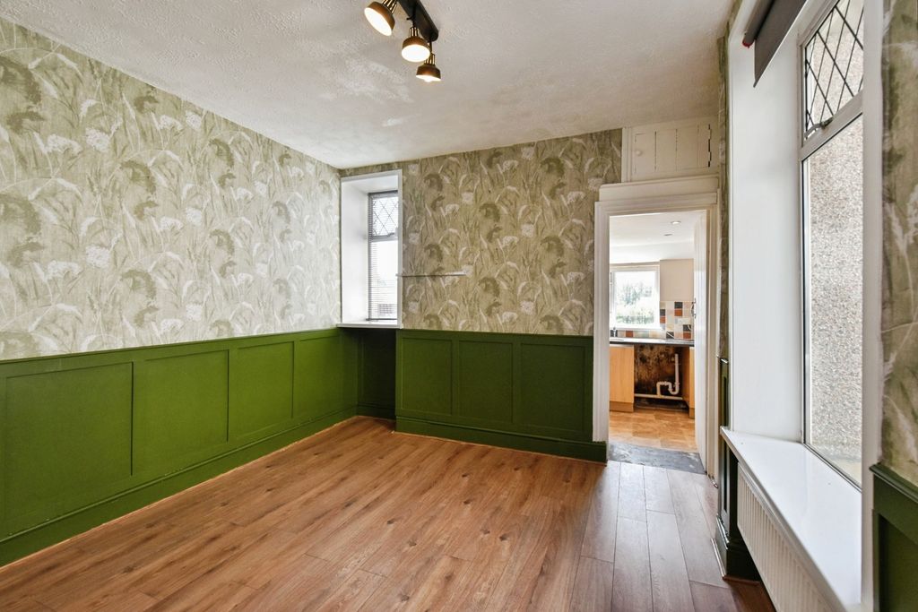 Property photo 3 of 20 Pbox-Img.Jpg