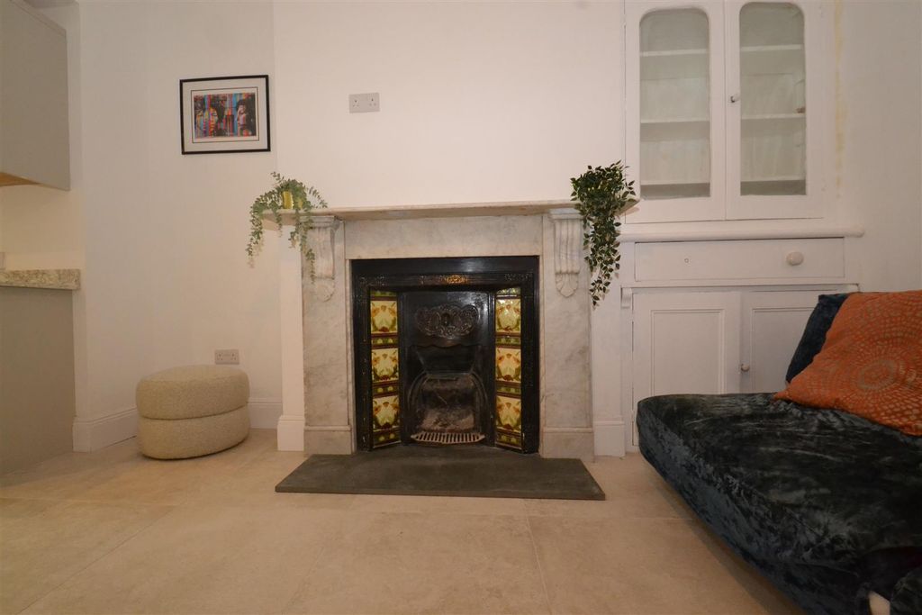 Additional image 6 of 5 bed shared accommodation to rentMount Pleasant Rd EX4