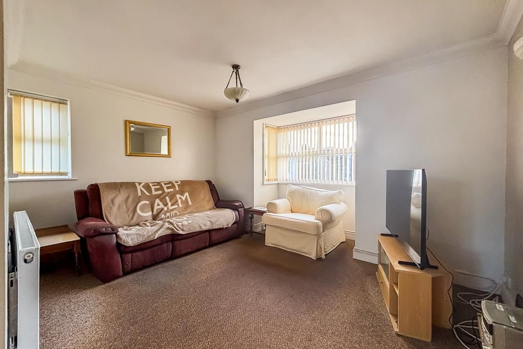 Property photo 2 of 8 Lounge/Diner