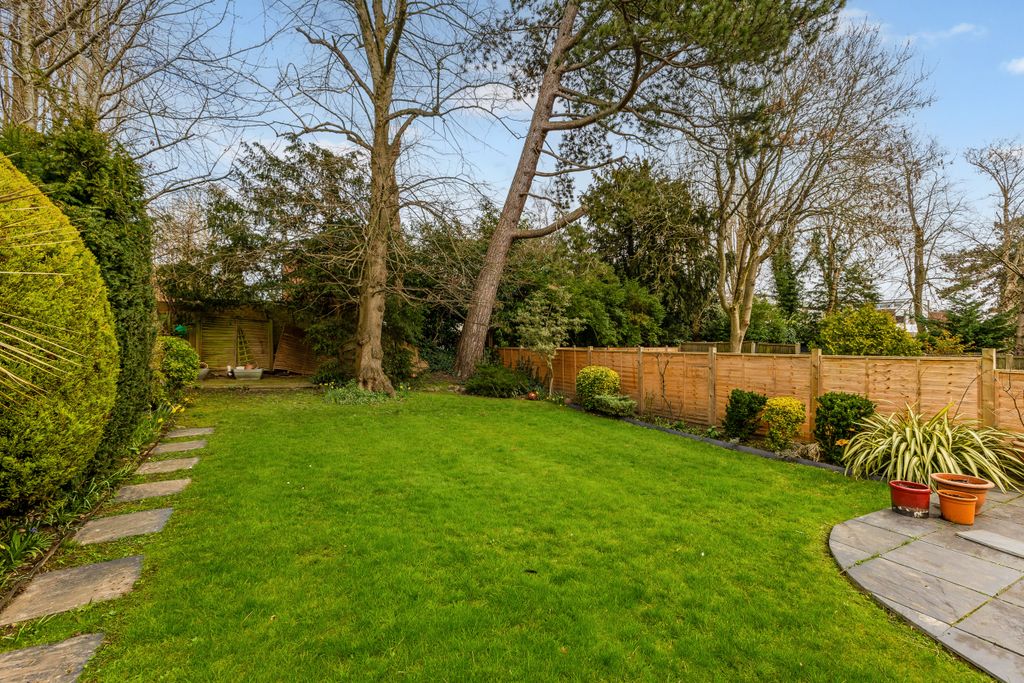 Additional image 19 of 5 bed detached house for saleLake View, Edgware HA8