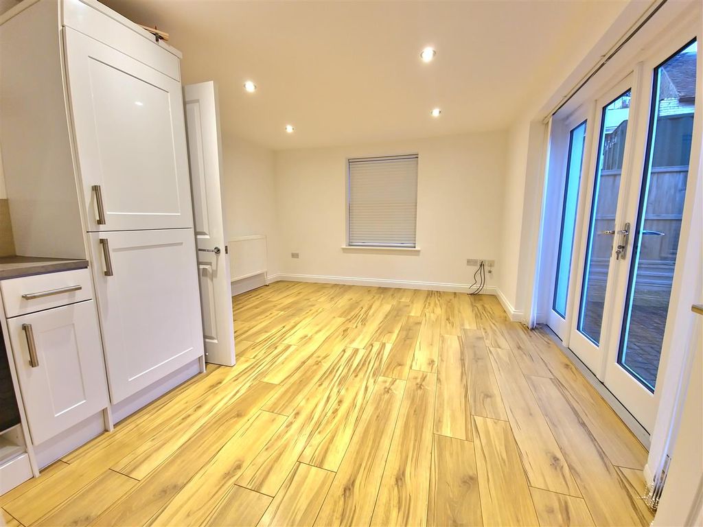 Property photo 2 of 15 Living Room