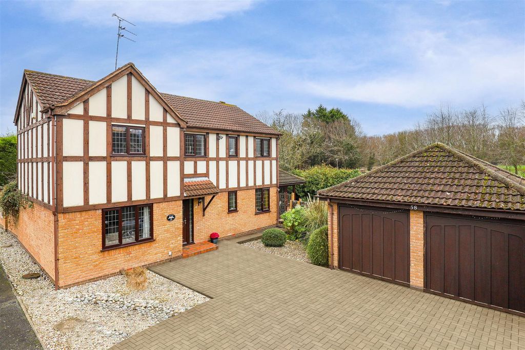 Property photo 1 of 34 2.Jpg