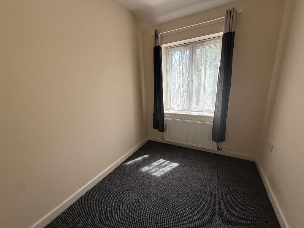 Property photo 3 of 9 1.Jpg