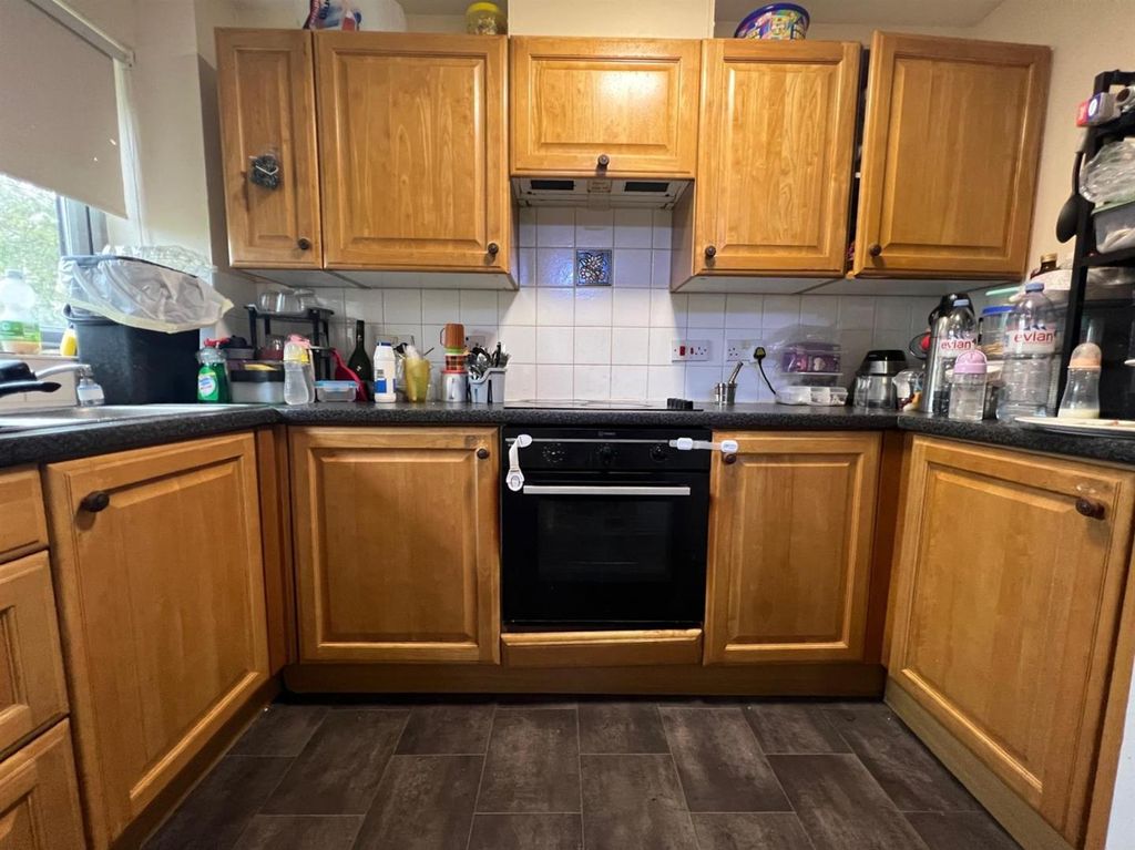 Property photo 3 of 6 03.Jpg