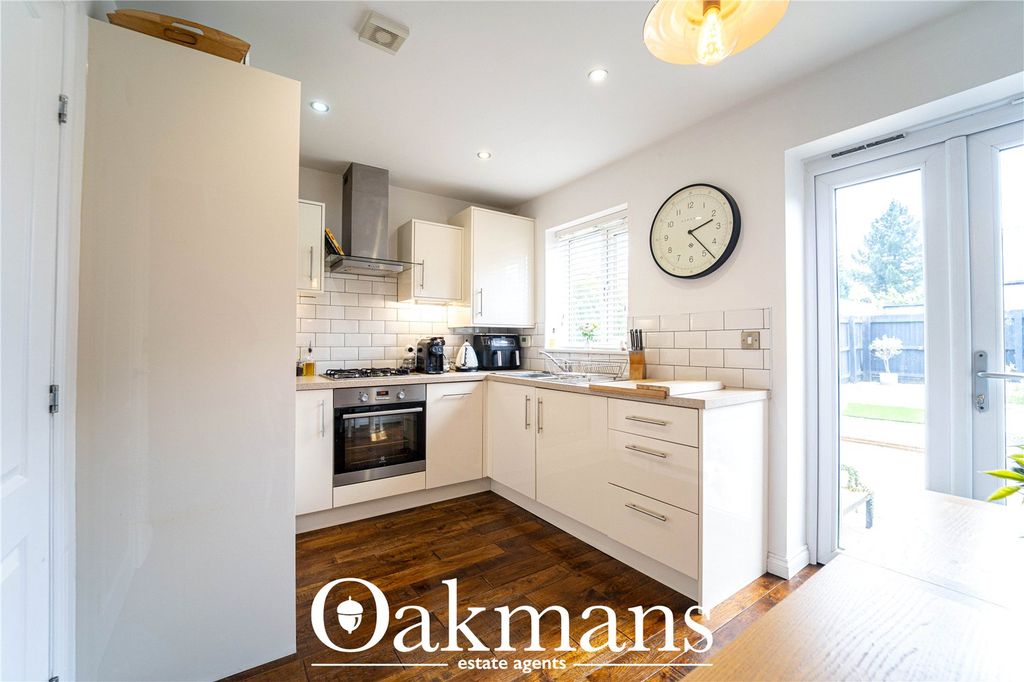 Property photo 2 of 25 Picture No. 28