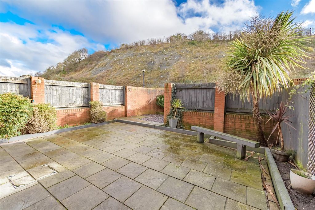 Property photo 2 of 21 Rear