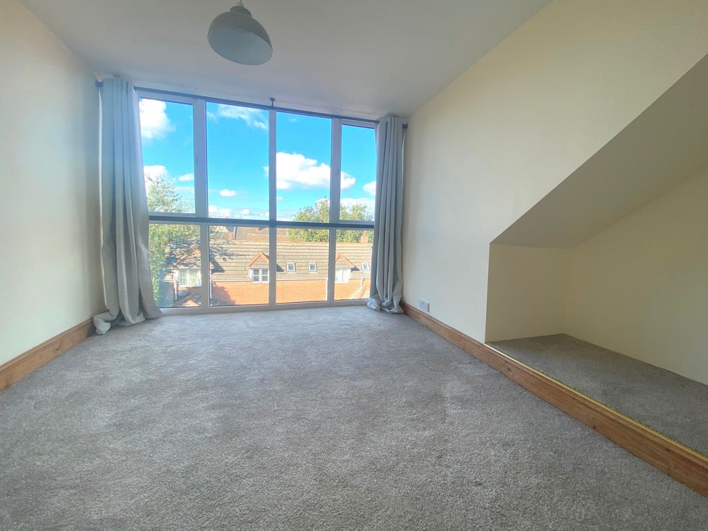 Property photo 2 of 9 Derby Road