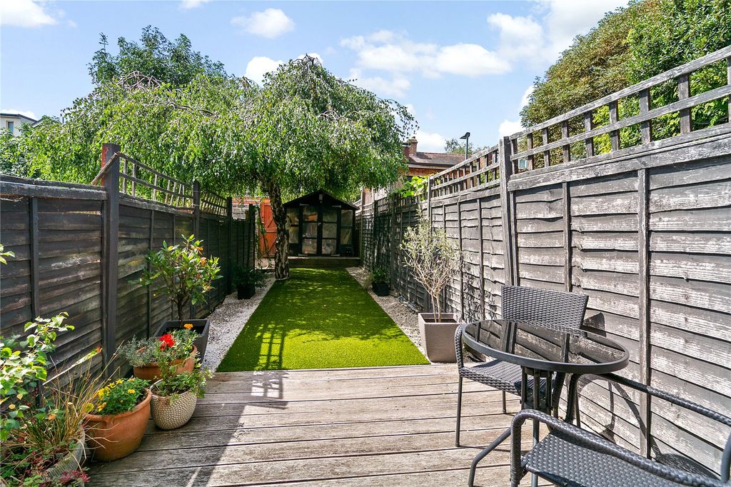 Property photo 2 of 13 Picture No. 10