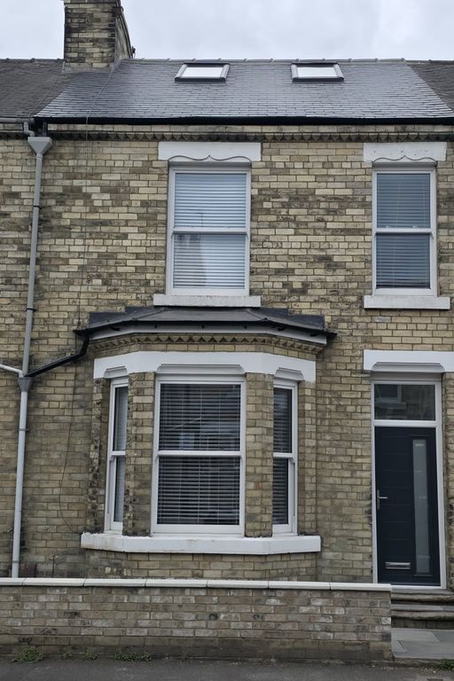 Property photo 1 of 3