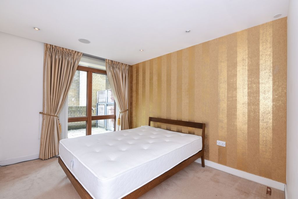 Property photo 3 of 6 327597 (3)c