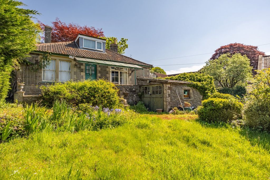 Property photo 1 of 47