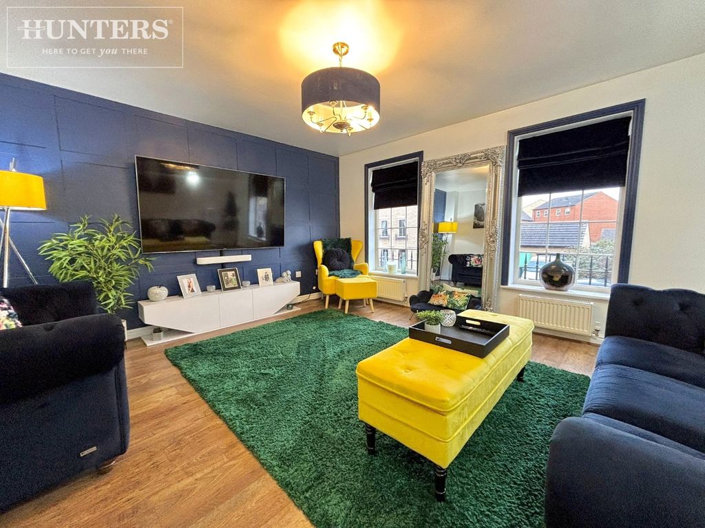 Property photo 3 of 25 Pbox-Img.Jpg