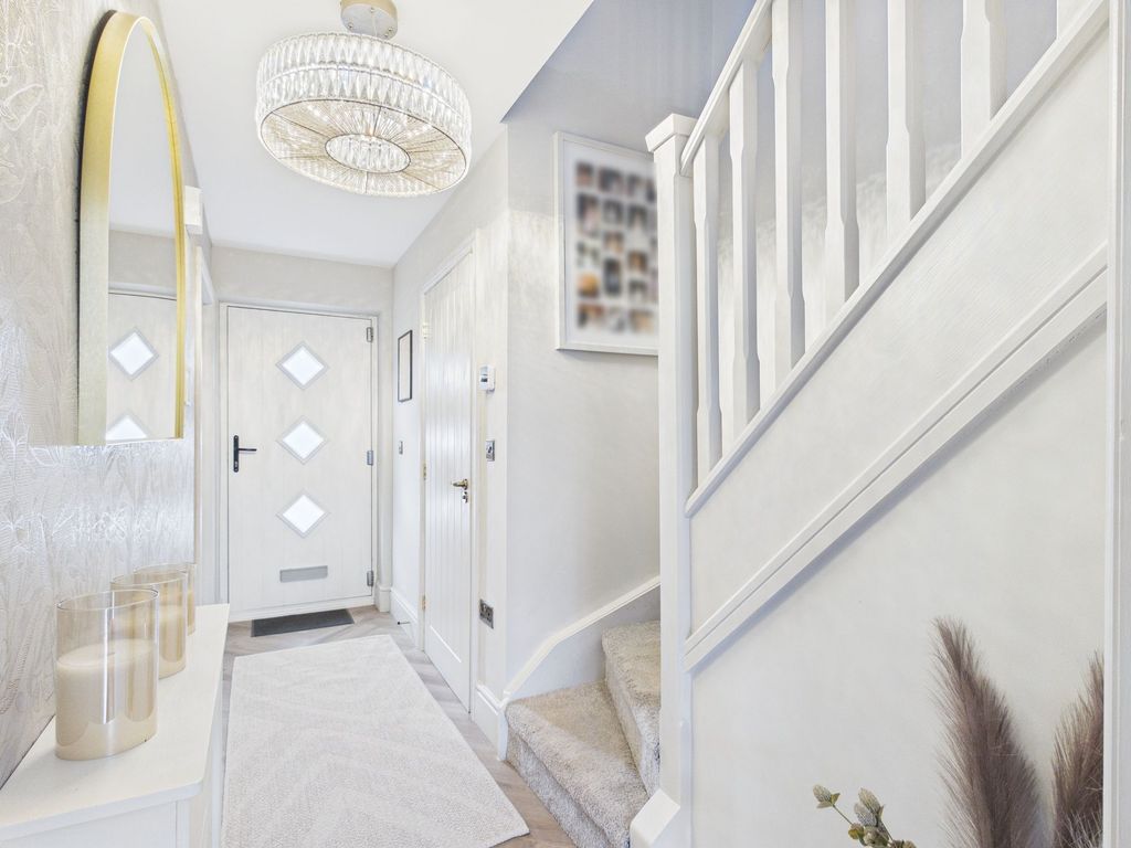 Property photo 2 of 30