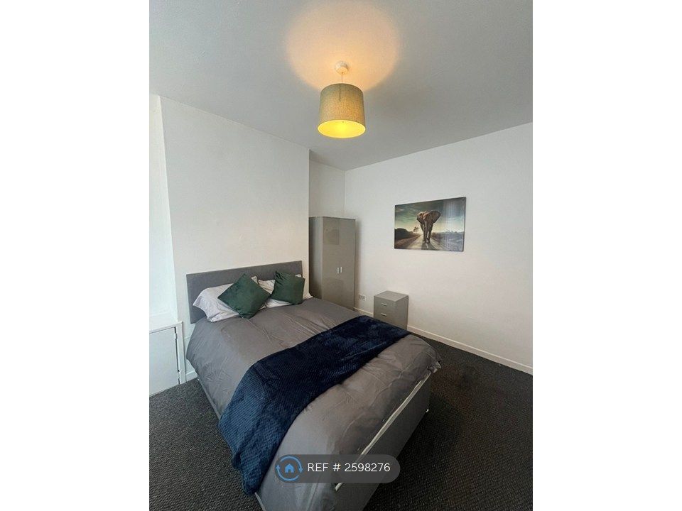 Property photo 1 of 3