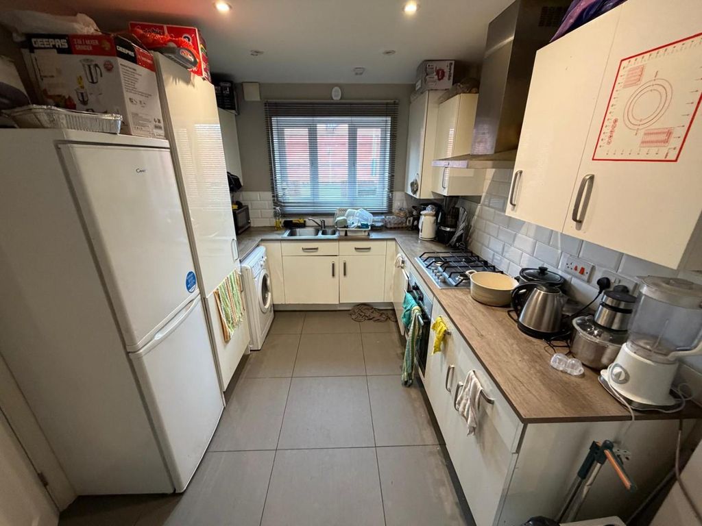 Property photo 3 of 12 3.Jpg