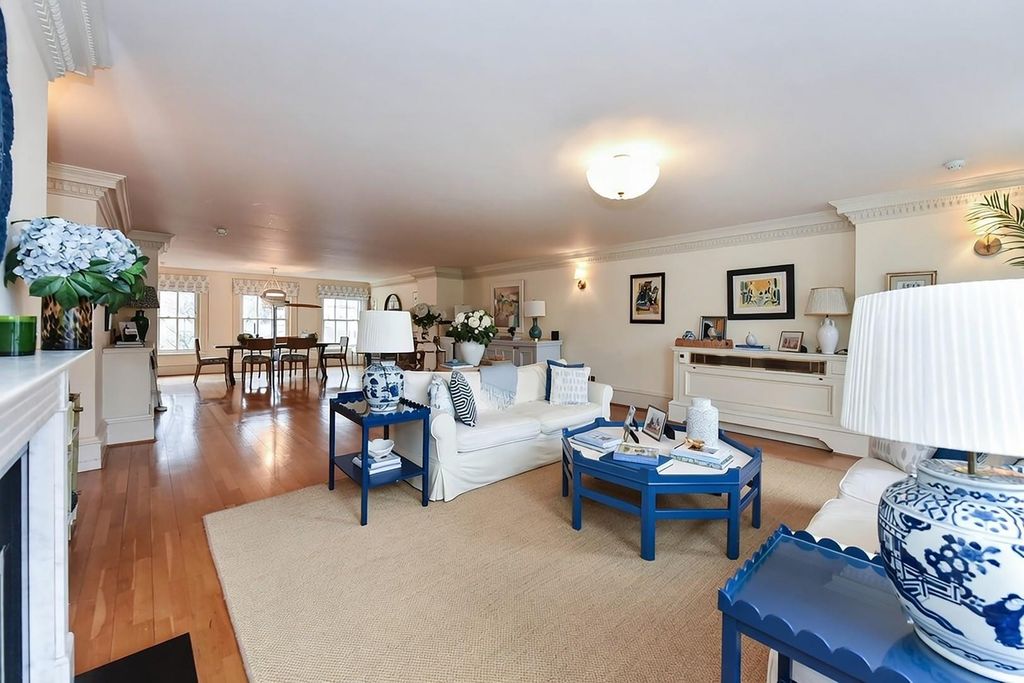 Property photo 3 of 17 G, 1-4, Eaton Square (10).Jpg