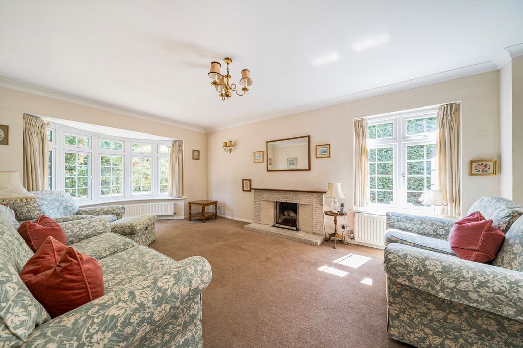 Property photo 2 of 18 Picture No. 12