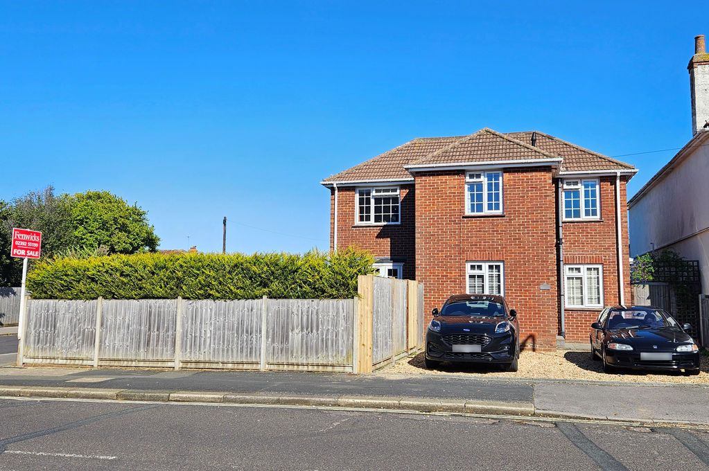 Property photo 1 of 19 Front