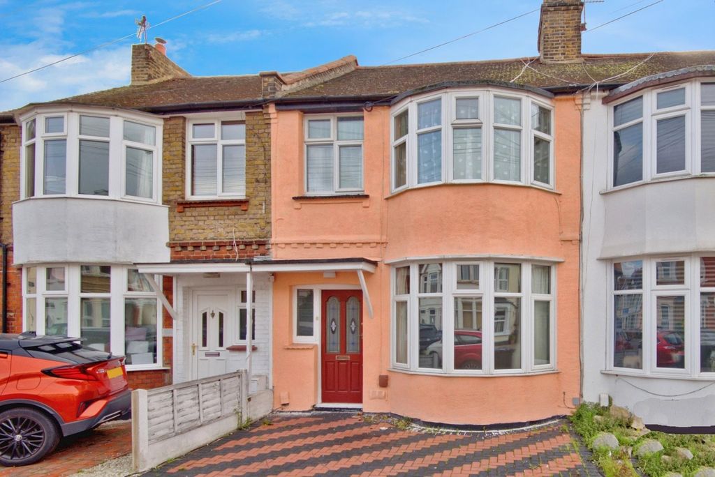 Property photo 2 of 13 Picture No. 15