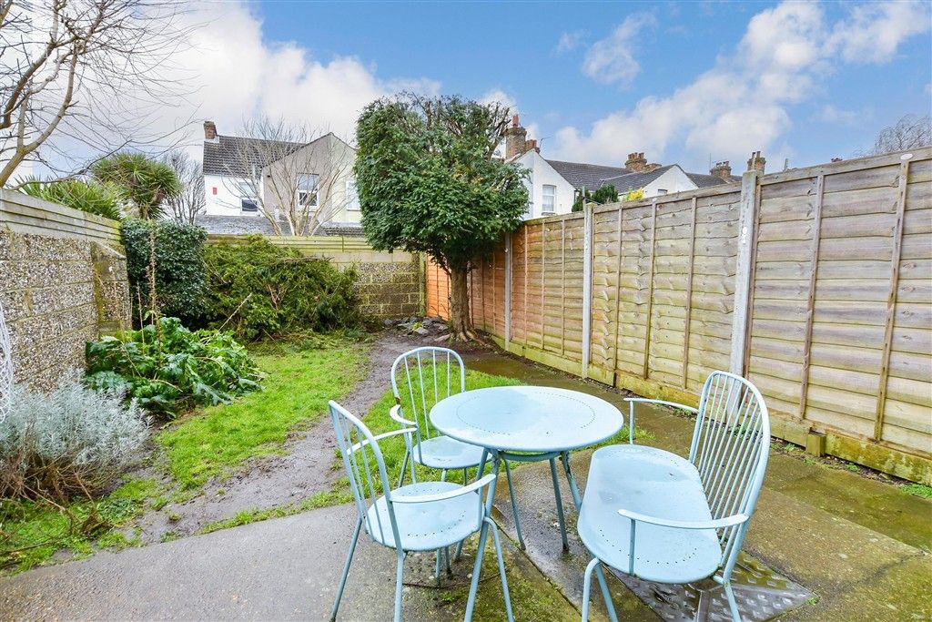 Property photo 2 of 12 Patio / Decking