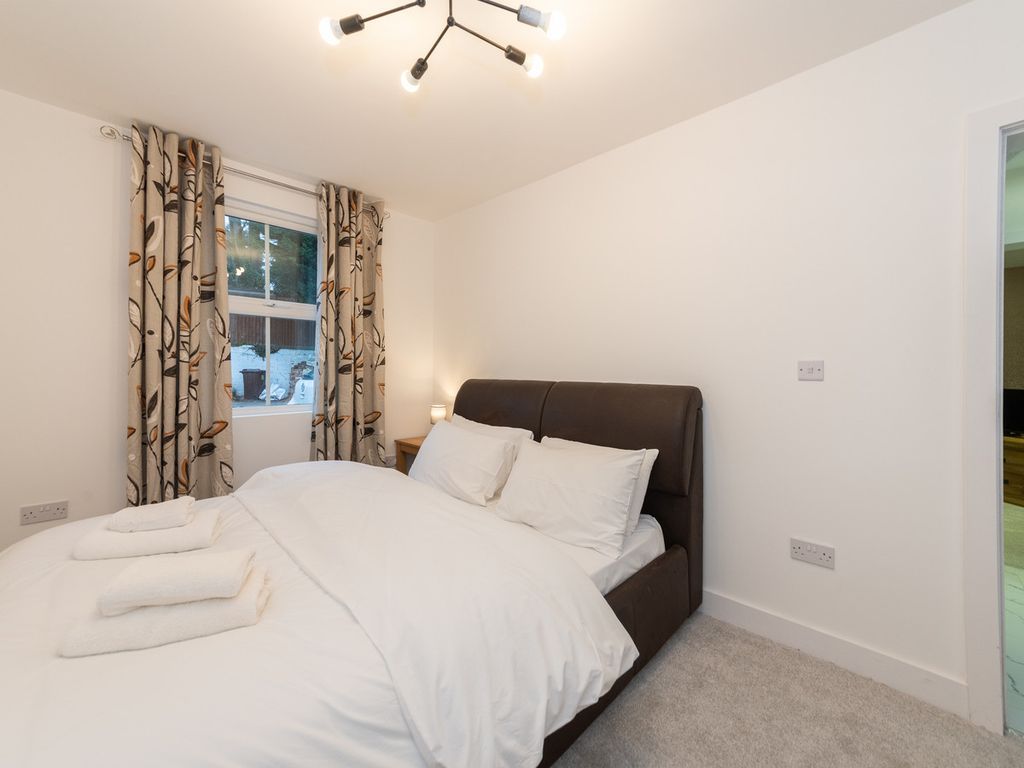 Property photo 1 of 36