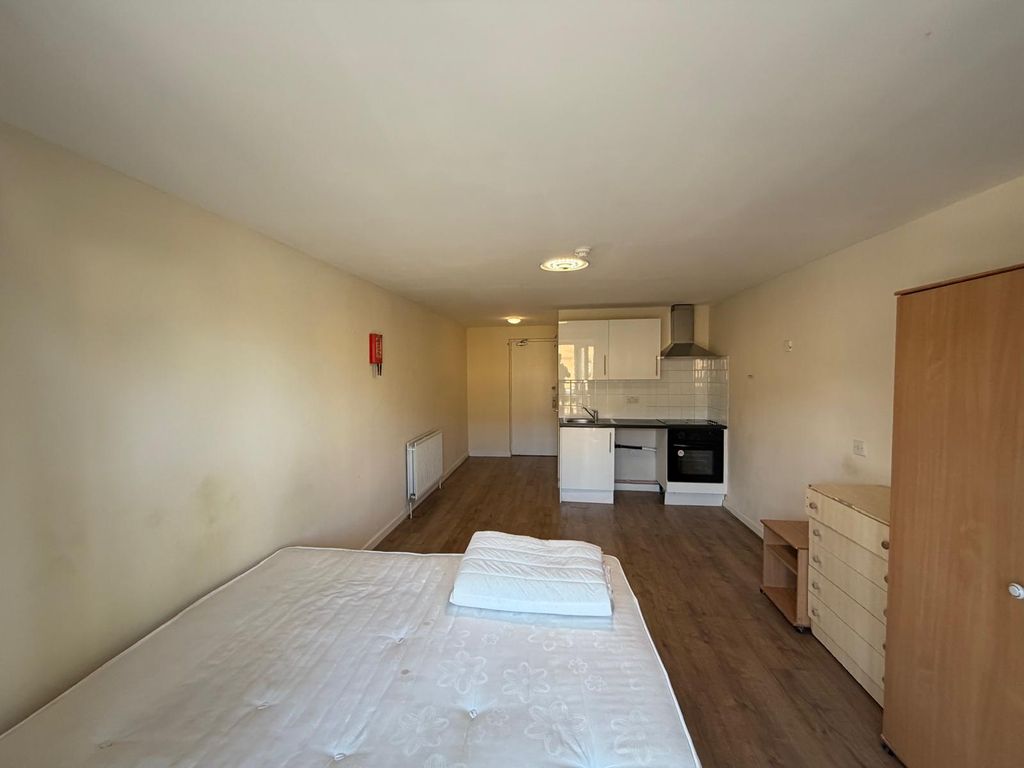 Property photo 2 of 3