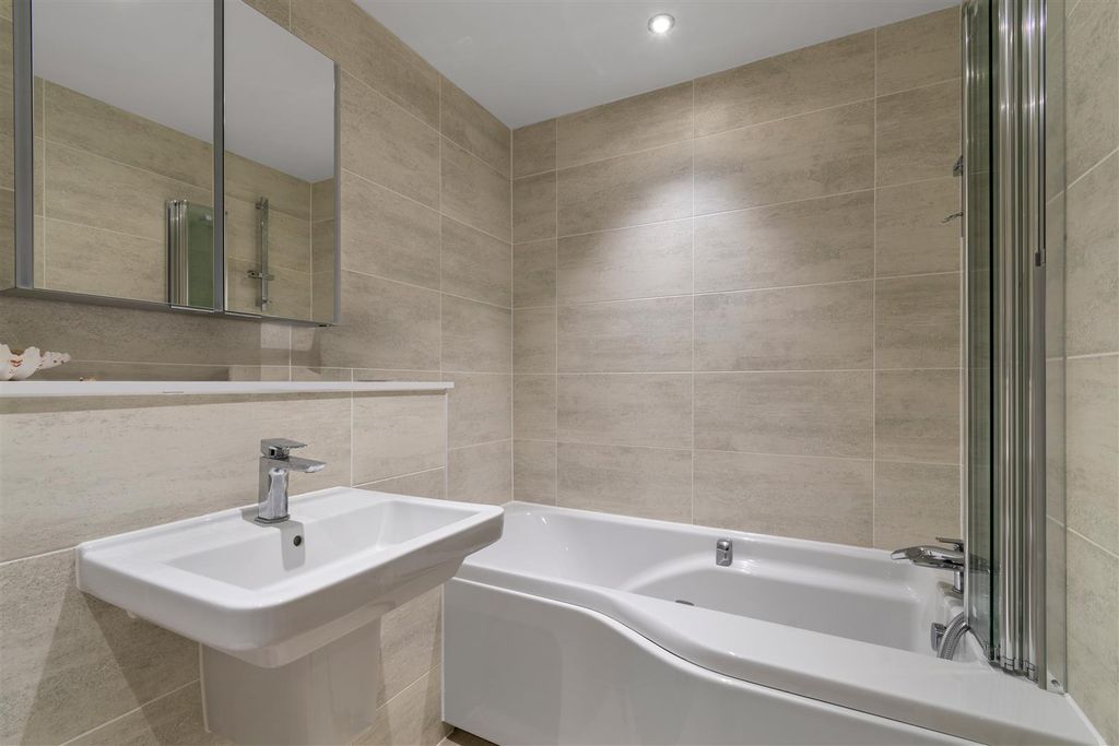 Additional image 17 of 3 bed flat for saleBroadleaf House, Birmingham Road, Sutton Coldfield B72
