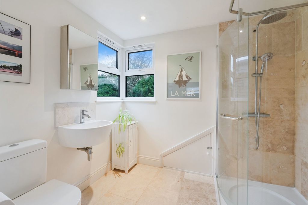 Additional image 14 of 3 bed terraced house for saleAlbion Road, Reigate RH2