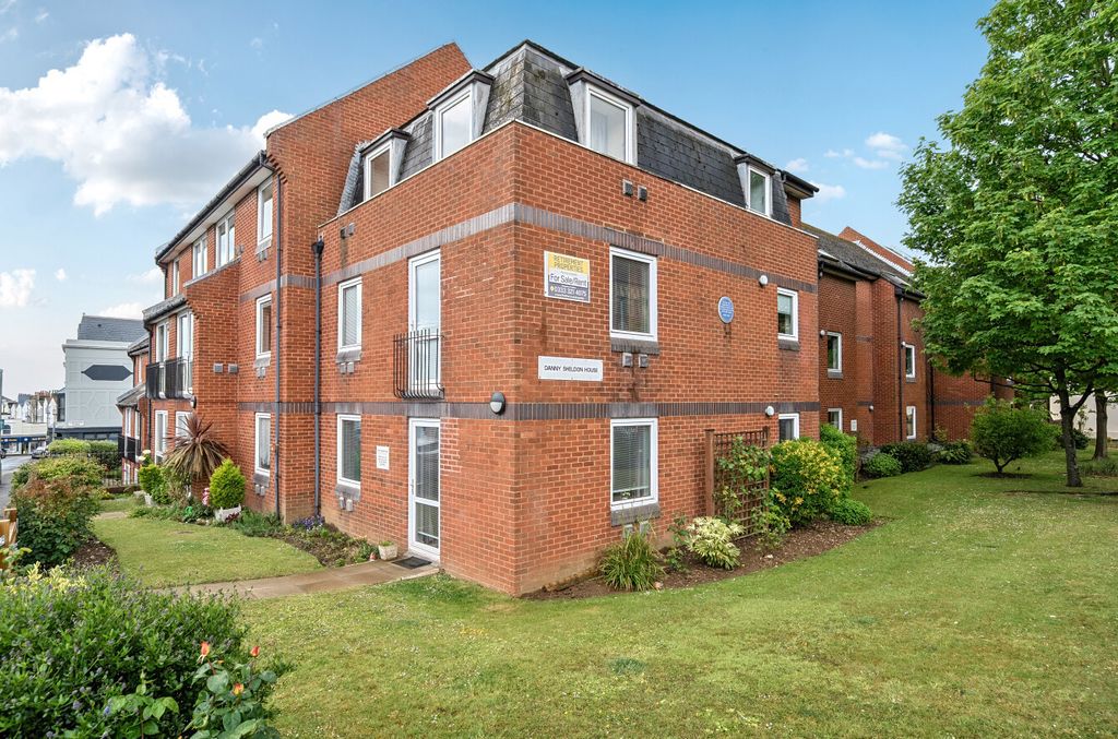 Property photo 1 of 11 1459960-2-6A048E8...