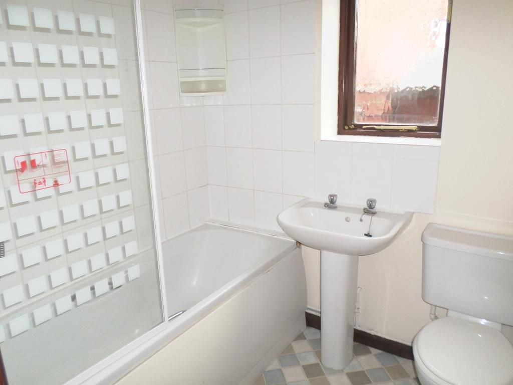 Property photo 3 of 11 Photo 6