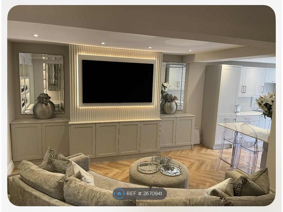 Property photo 2 of 33