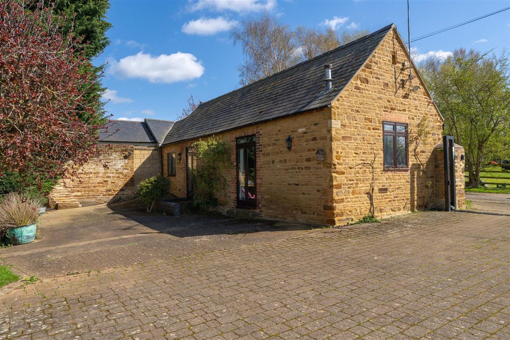 Additional image 28 of 4 bed barn conversion for saleBoughton Grange, Northampton NN2