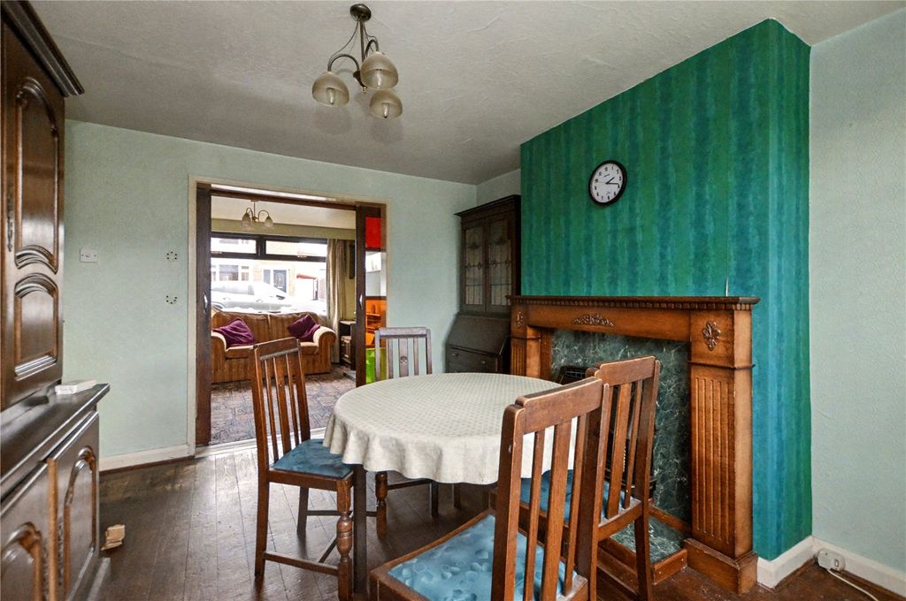 Property photo 3 of 21 Picture No. 13