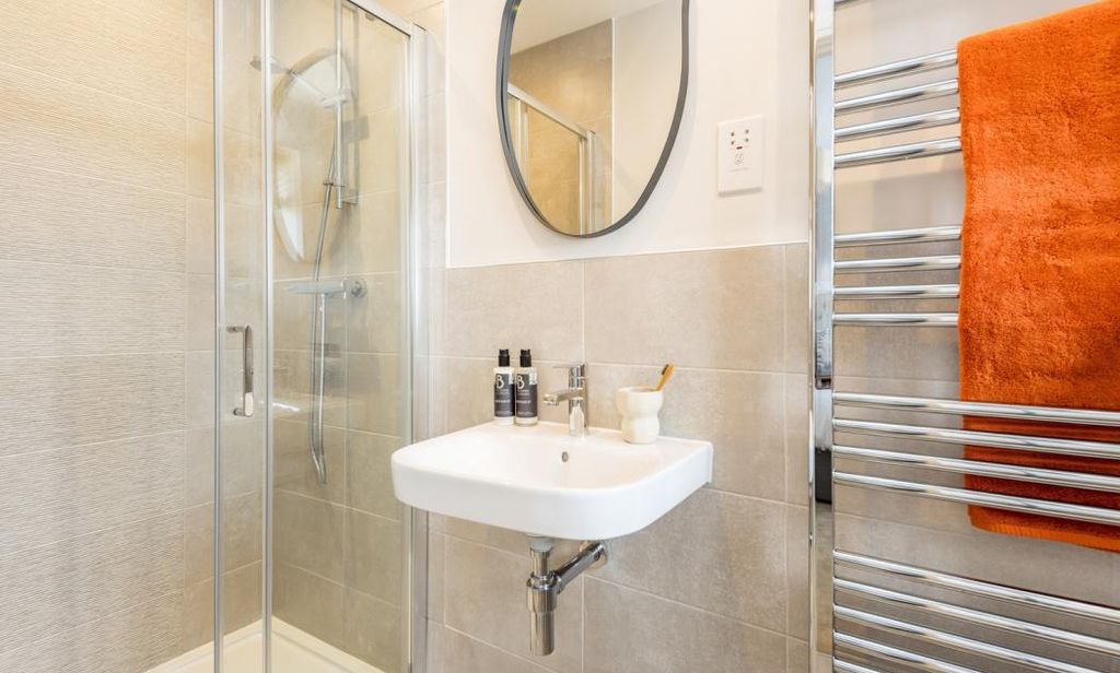 Property photo 3 of 8 Dandara - Zoopla -