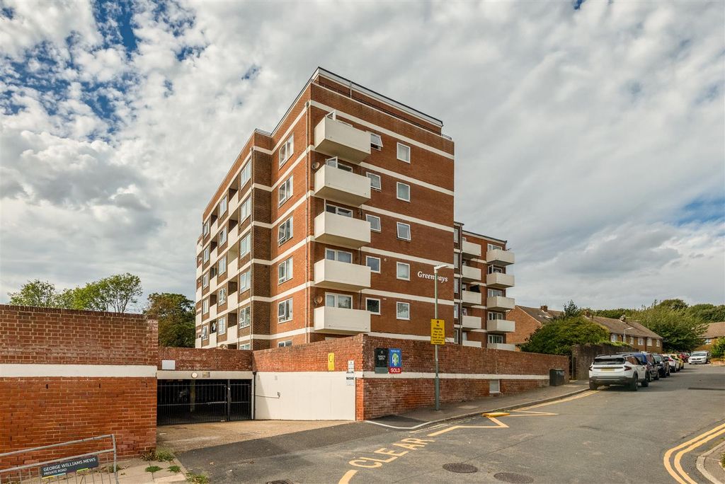 Property photo 1 of 13 34 Greenways-1.Jpg