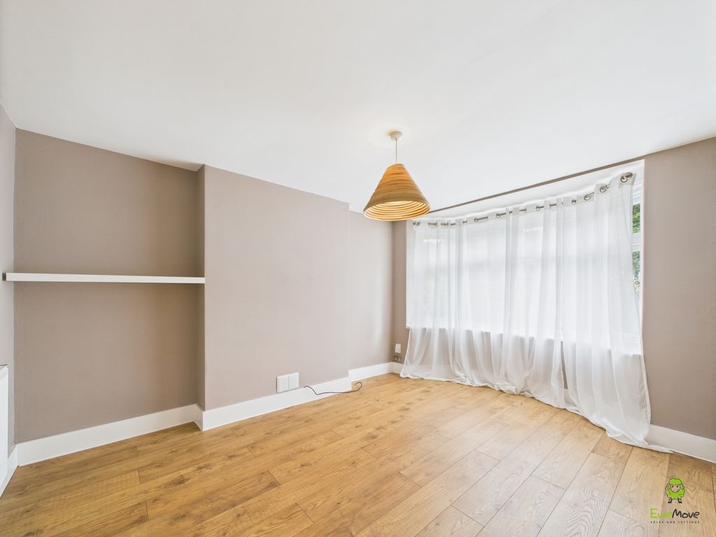 Property photo 2 of 14 Presented By Alfie Spike Of Ewemove Bexleyheath An