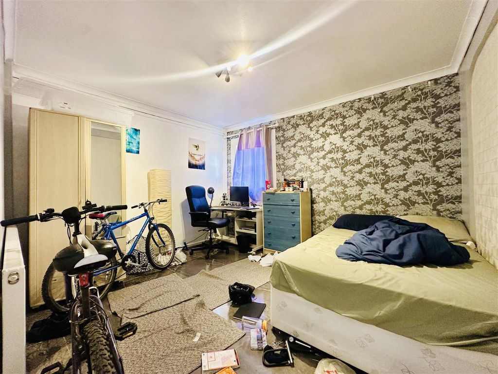 Property photo 3 of 11 Image00003.Jpeg