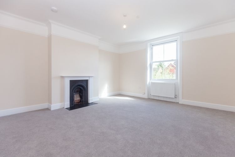 Property photo 2 of 9 219773