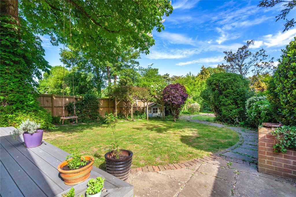 Property photo 2 of 25 Picture No. 35