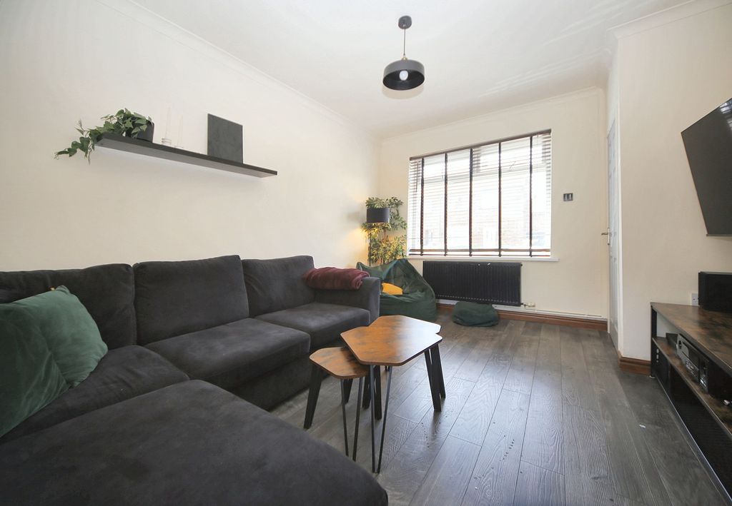 Property photo 2 of 22