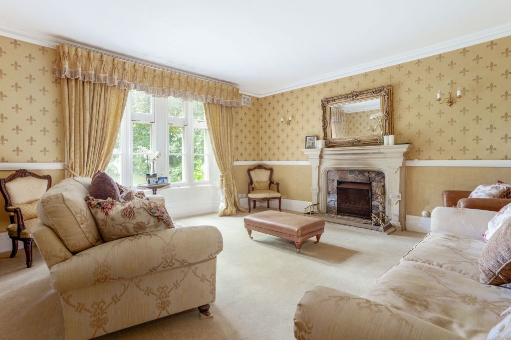 Property photo 2 of 55