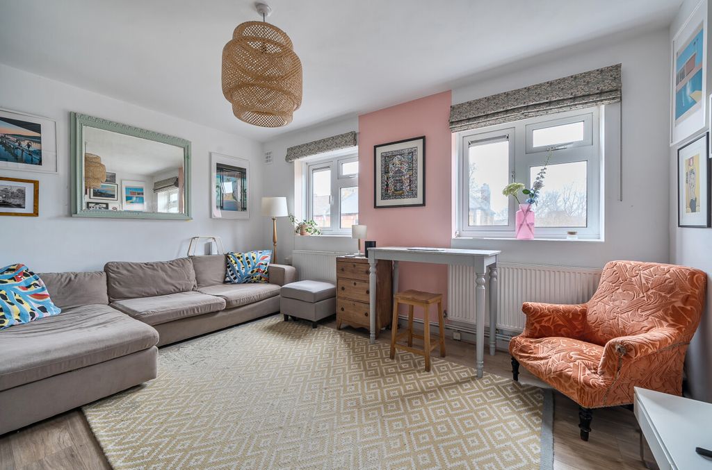 Property photo 1 of 18 1407576-2-69B4439...