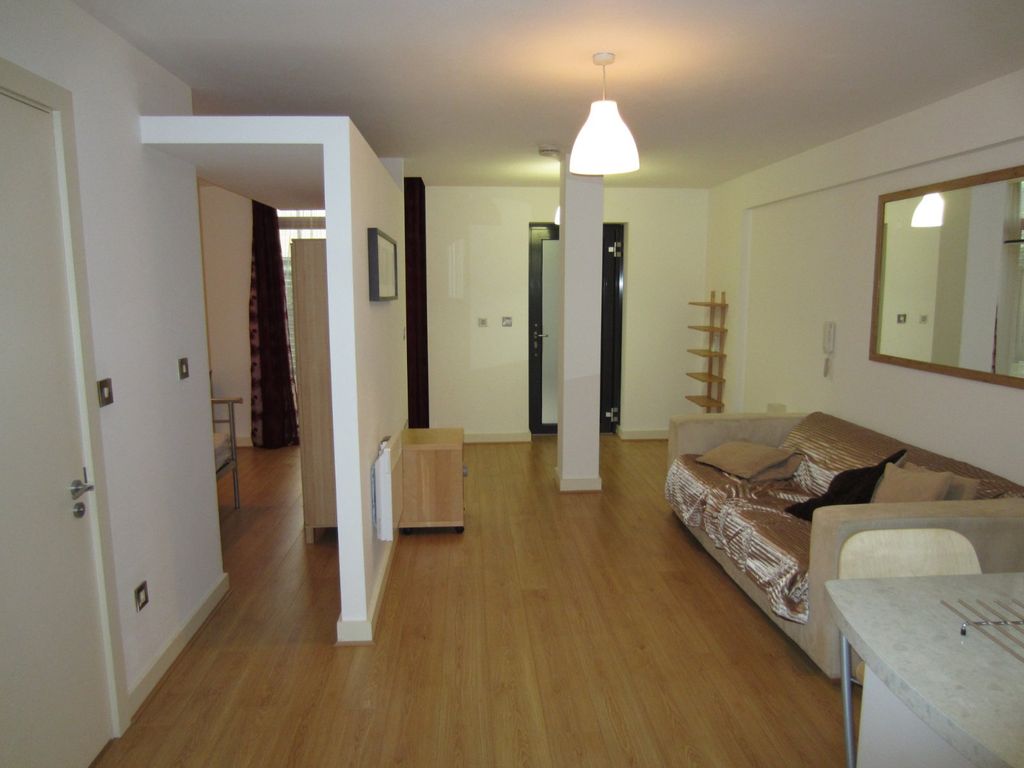Property photo 2 of 17 Picture No. 03