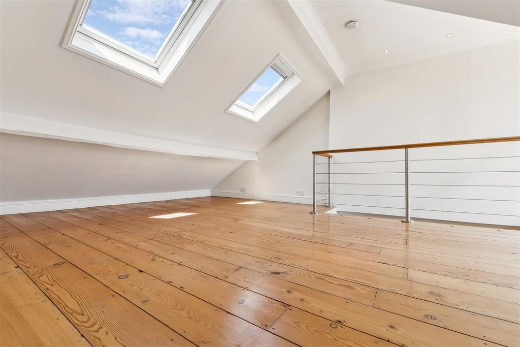 Property photo 3 of 11 For Sale - Coombe Road, W4