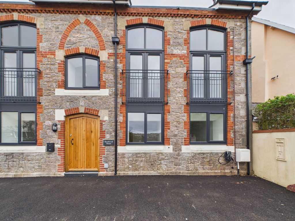 Property photo 1 of 29