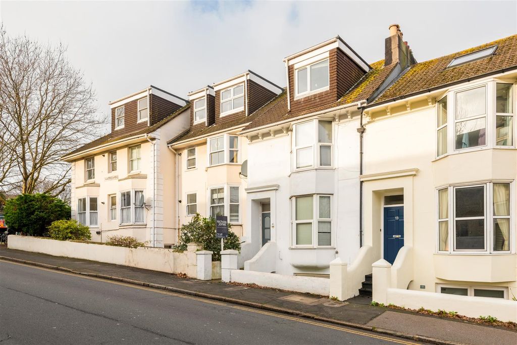 Property photo 1 of 20 12 New England Road-11.Jpg