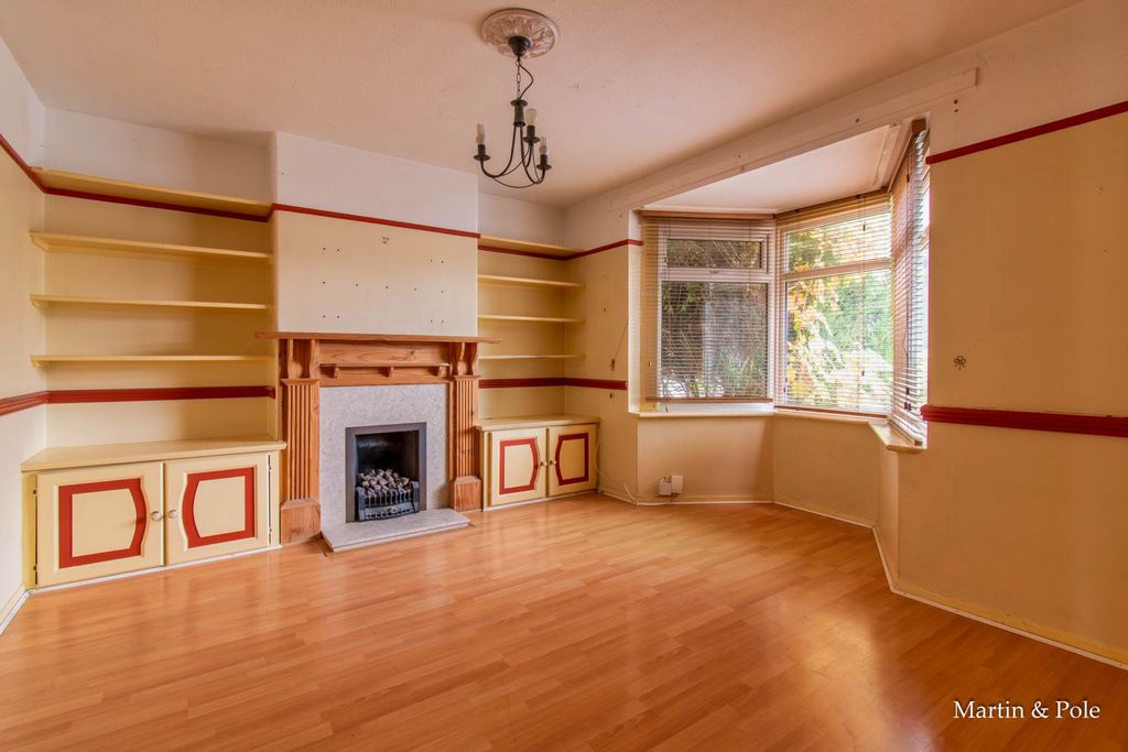 Property photo 3 of 13