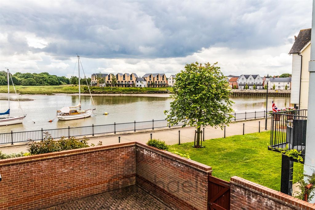 Property photo 2 of 12 1.Jpg