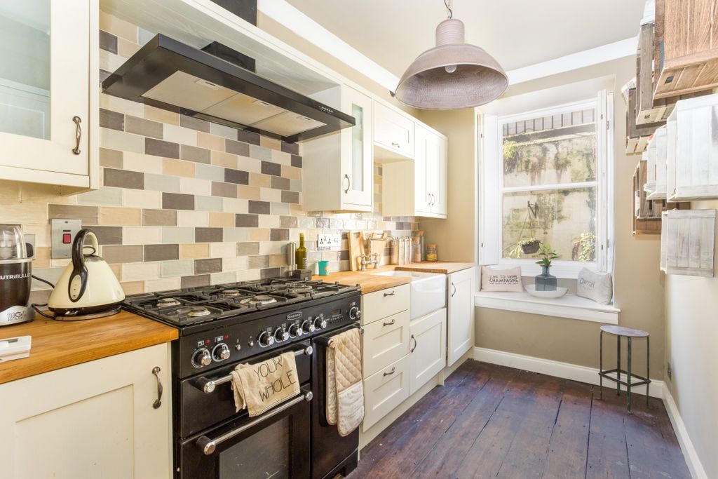 Property photo 3 of 15 Flat 13 273242 (10)