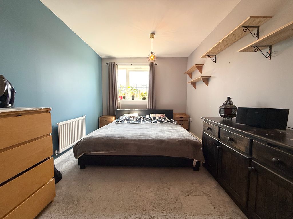 Property photo 2 of 9